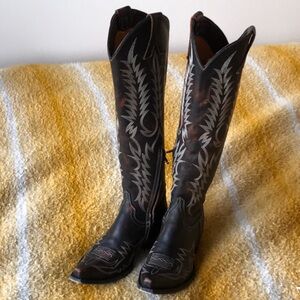 Old Gringo cowboy boots